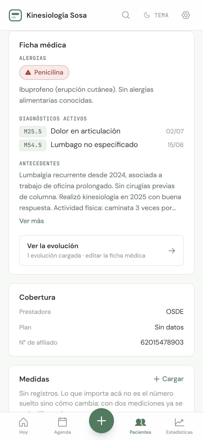 Ficha médica con antecedentes y evoluciones